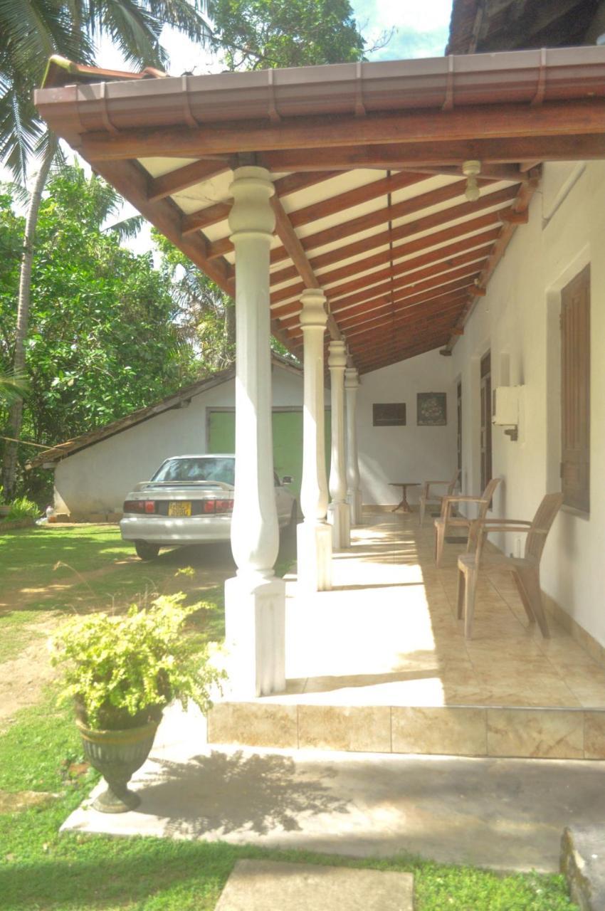 Hotel Sun&Surf Rest Ahangama Exterior foto
